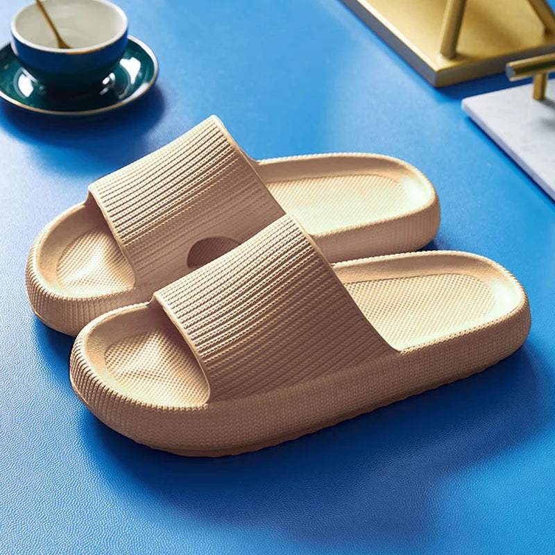 Women’s 2025 Thick Platform Cloud Slides