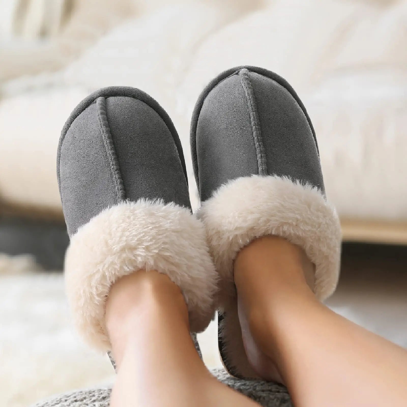 Women's Winter Fuzzy Fluffy Slippers – Soft Indoor & Outdoor Flats