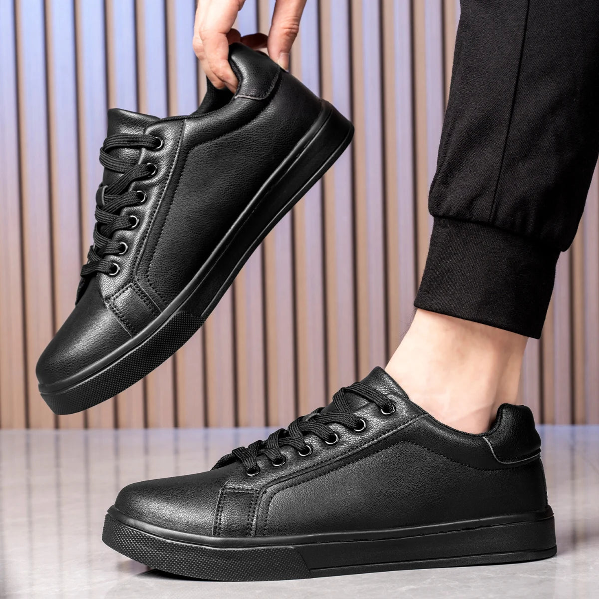 Men’s Leather Casual Sneakers