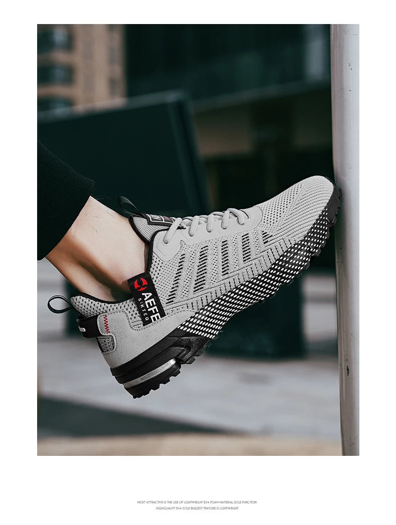 Men’s Lightweight Breathable Running Shoes